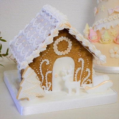 クリスマスお菓子の家
